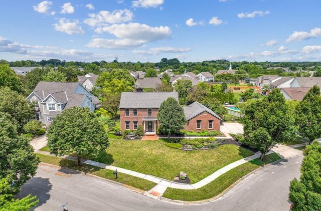 6430 Rossmore Lane, Canal Winchester, OH 43110