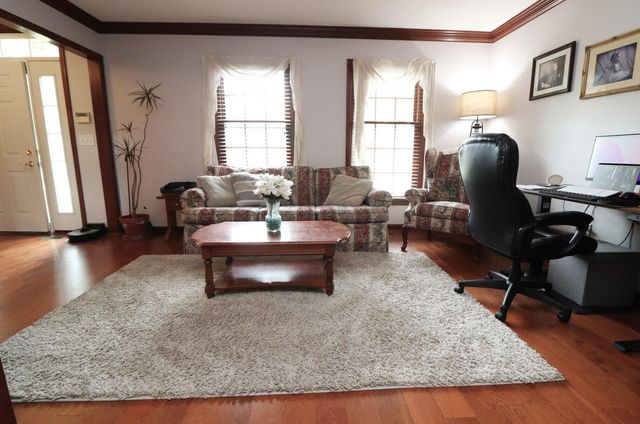 6430 Rossmore Lane, Canal Winchester, OH 43110