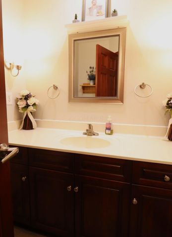 6430 Rossmore Lane, Canal Winchester, OH 43110