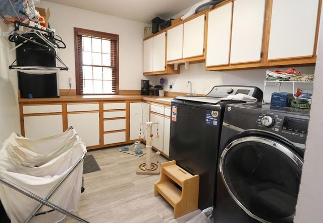 6430 Rossmore Lane, Canal Winchester, OH 43110