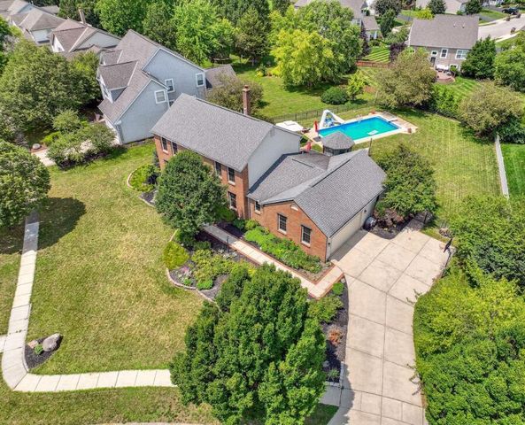 6430 Rossmore Lane, Canal Winchester, OH 43110