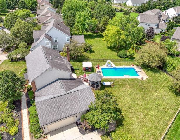 6430 Rossmore Lane, Canal Winchester, OH 43110
