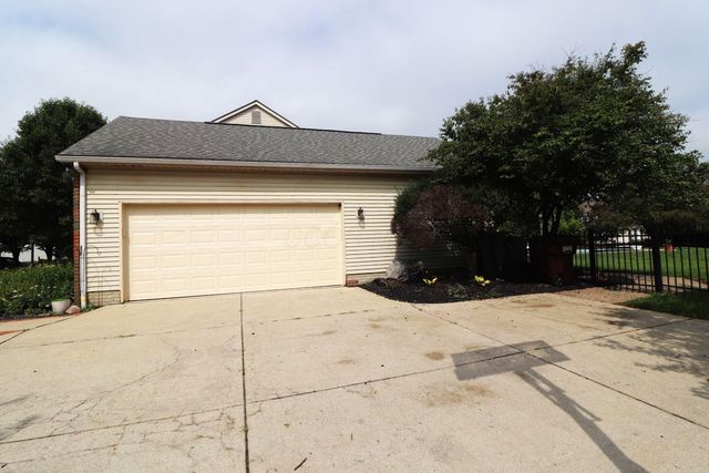 6430 Rossmore Lane, Canal Winchester, OH 43110