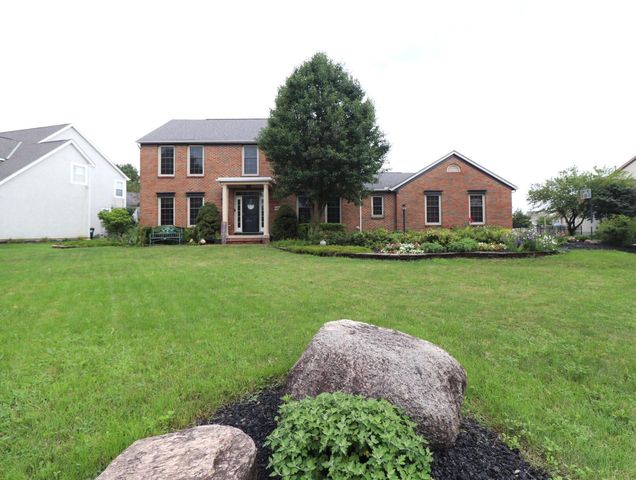 6430 Rossmore Lane, Canal Winchester, OH 43110