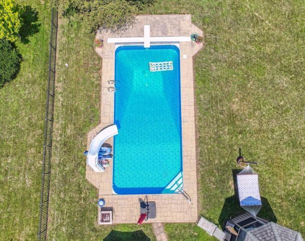 6430 Rossmore Lane, Canal Winchester, OH 43110