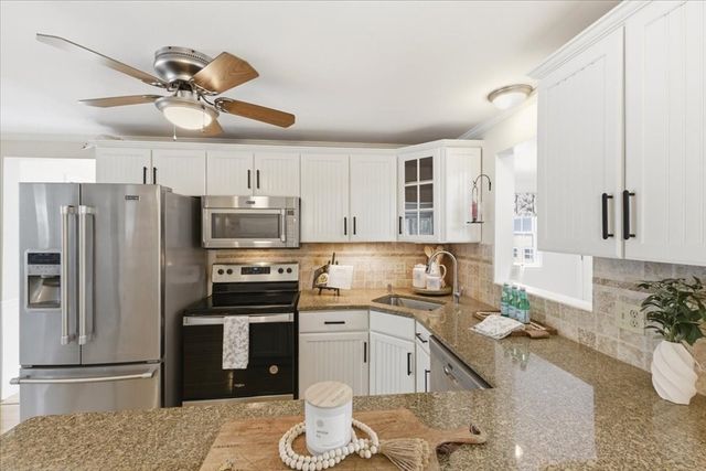 16 Howland Ter, Stoughton, MA 02072