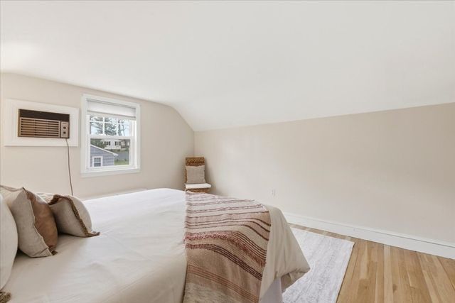 16 Howland Ter, Stoughton, MA 02072