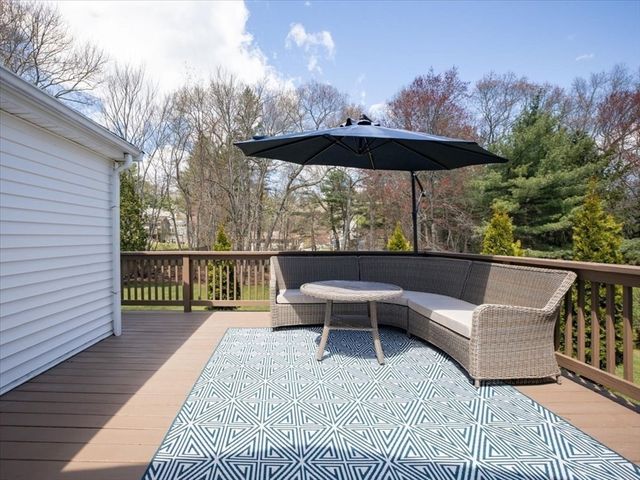 16 Howland Ter, Stoughton, MA 02072