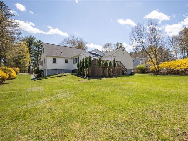 16 Howland Ter, Stoughton, MA 02072