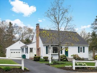 16 Howland Ter, Stoughton, MA 02072