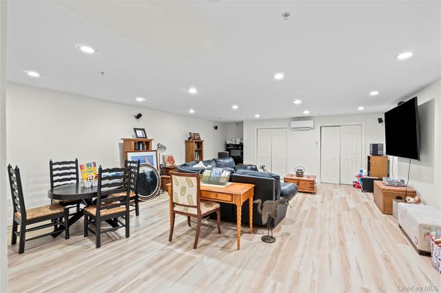 86 Brianna Drive, East Setauket, NY 11733