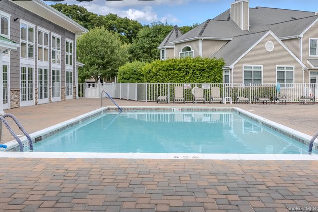86 Brianna Drive, East Setauket, NY 11733