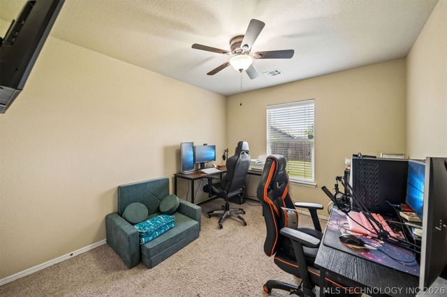 2212 E Elmira Street, Broken Arrow, OK 74012