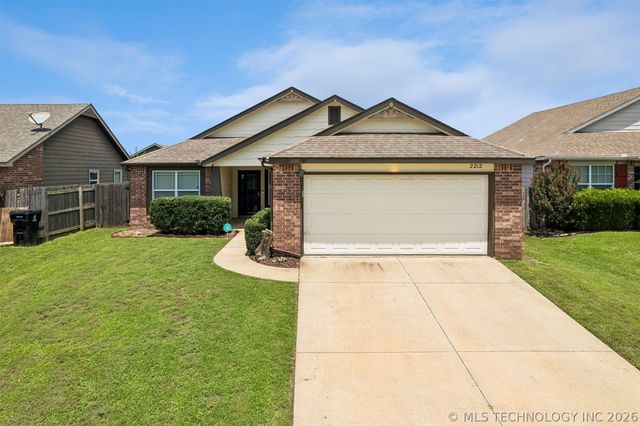 2212 E Elmira Street, Broken Arrow, OK 74012