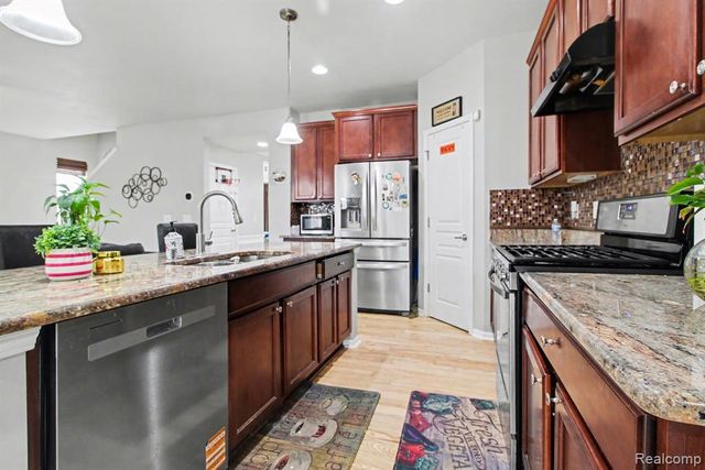 2417 Premier Lane, Canton, MI 48188