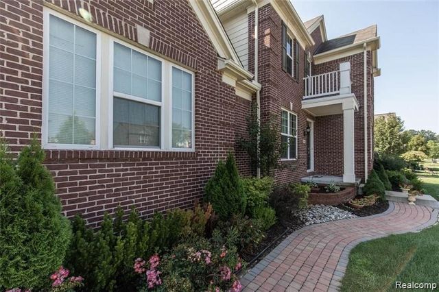 2417 Premier Lane, Canton, MI 48188