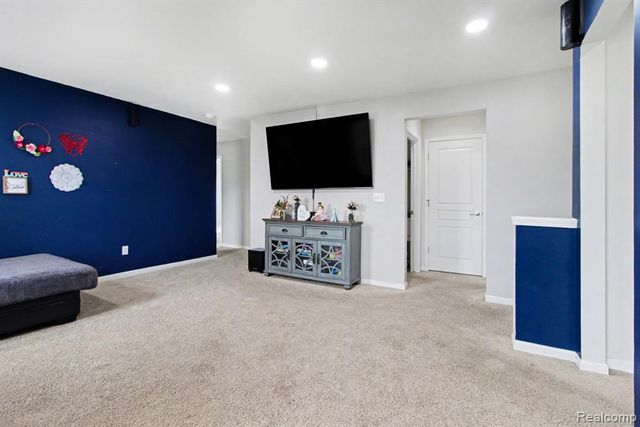 2417 Premier Lane, Canton, MI 48188