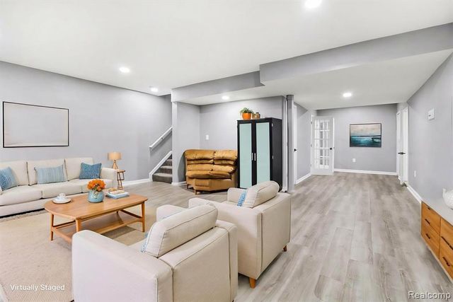 2417 Premier Lane, Canton, MI 48188