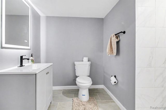 2417 Premier Lane, Canton, MI 48188