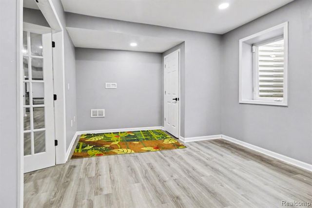 2417 Premier Lane, Canton, MI 48188