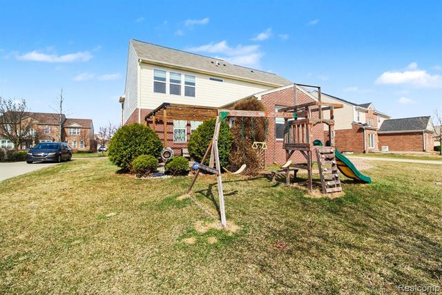 2417 Premier Lane, Canton, MI 48188