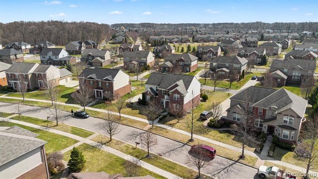 2417 Premier Lane, Canton, MI 48188