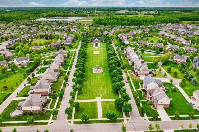 2417 Premier Lane, Canton, MI 48188