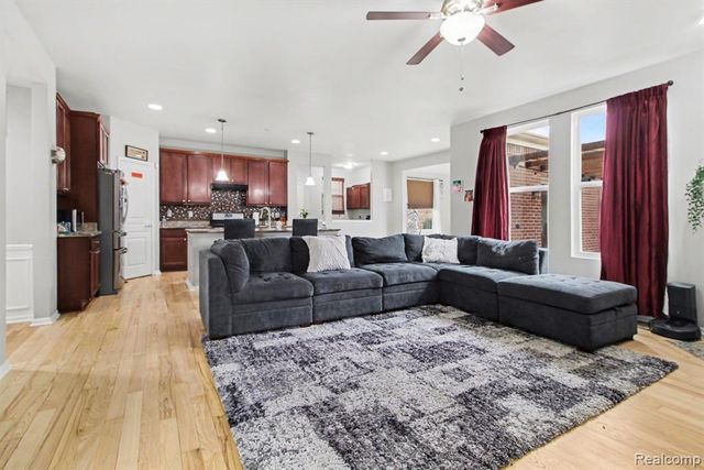 2417 Premier Lane, Canton, MI 48188