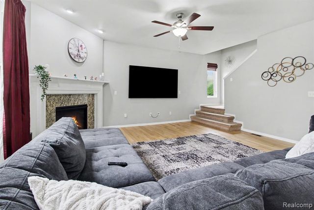 2417 Premier Lane, Canton, MI 48188