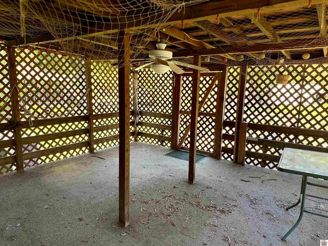 328 Head St, Paris, TN 38242