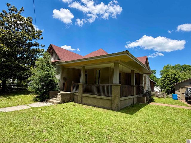 328 Head St, Paris, TN 38242