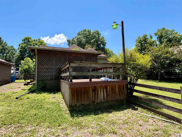 328 Head St, Paris, TN 38242