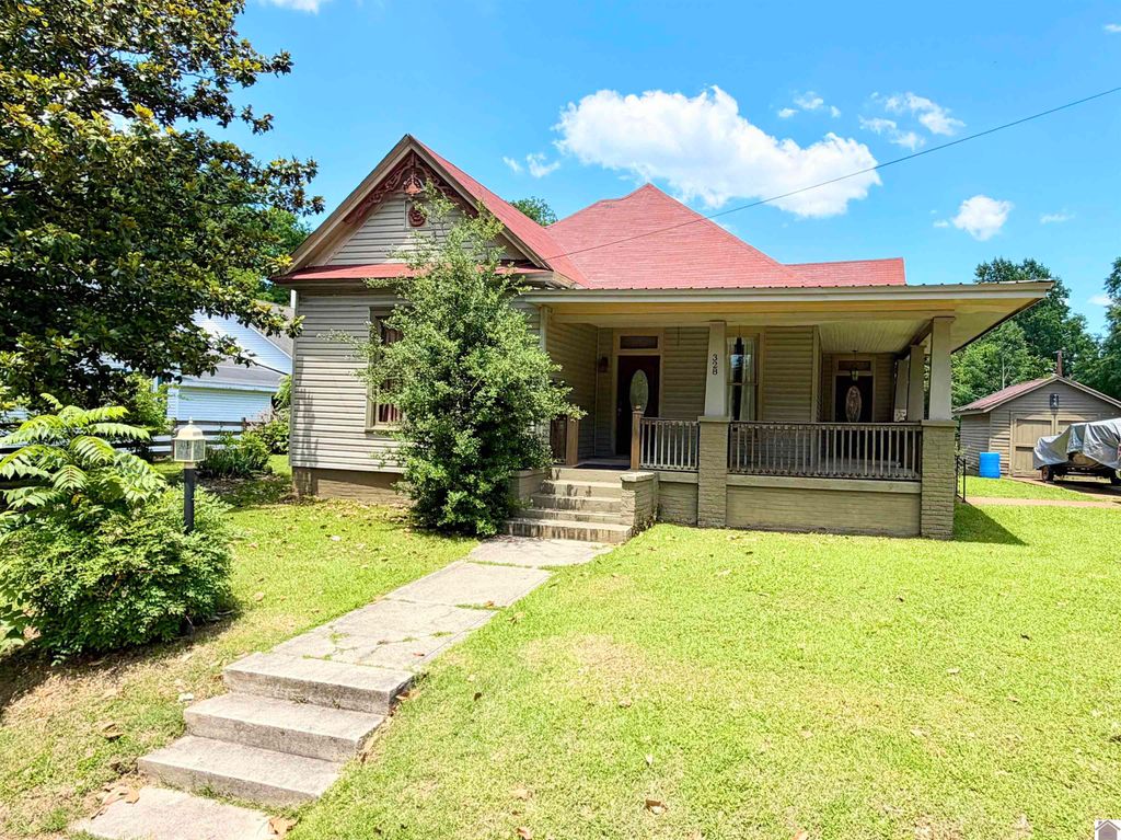 328 Head St, Paris, TN 38242