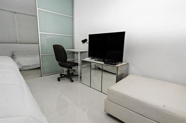 1880 S Ocean Drive Ts705, Hallandale Beach, FL 33009