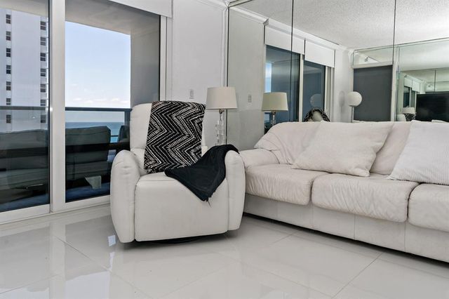 1880 S Ocean Drive Ts705, Hallandale Beach, FL 33009