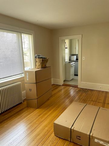 15 Harris 2, Marblehead, MA 01945