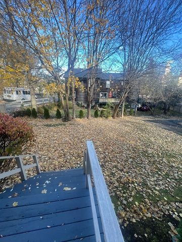 15 Harris 2, Marblehead, MA 01945