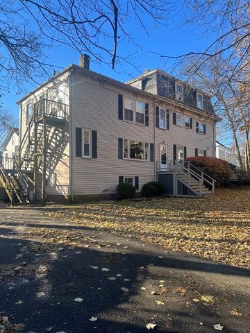 15 Harris 2, Marblehead, MA 01945
