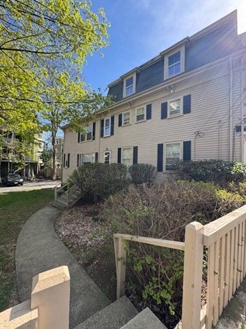 15 Harris 2, Marblehead, MA 01945