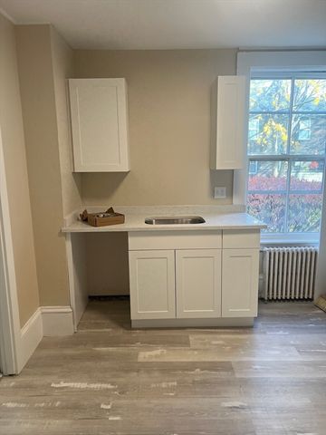 15 Harris 2, Marblehead, MA 01945