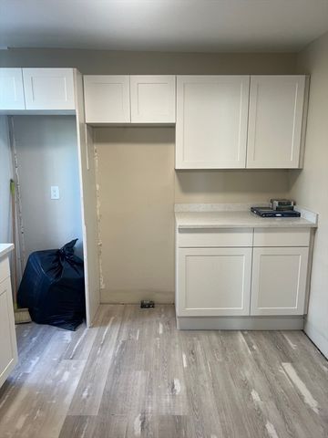 15 Harris 2, Marblehead, MA 01945