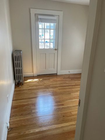 15 Harris 2, Marblehead, MA 01945