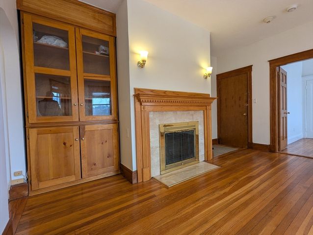 21 Westbourne Ter 3, Brookline, MA 02446