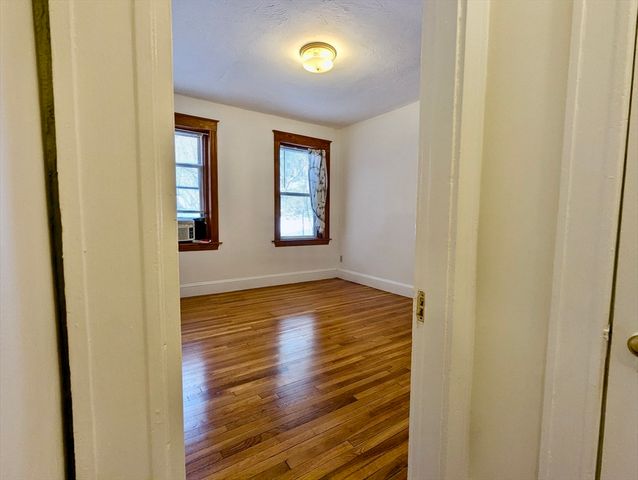 21 Westbourne Ter 3, Brookline, MA 02446