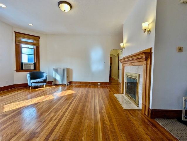 21 Westbourne Ter 3, Brookline, MA 02446