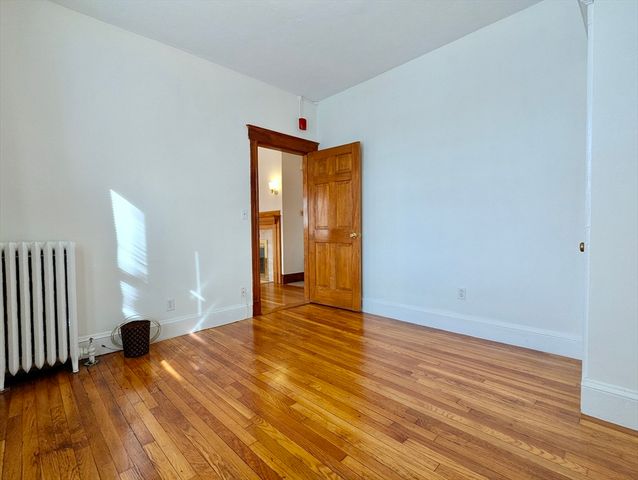 21 Westbourne Ter 3, Brookline, MA 02446