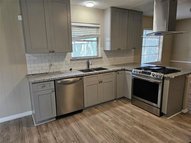 1402 New Orleans Street, Deer Park, TX 77536