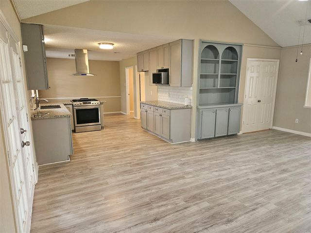 1402 New Orleans Street, Deer Park, TX 77536