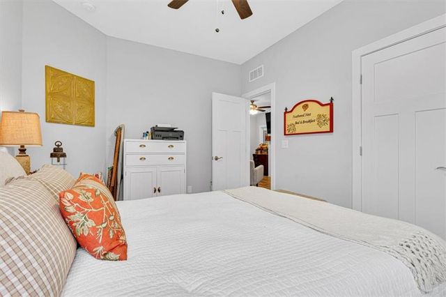 703 Ridge Drive, Smithville, MO 64089