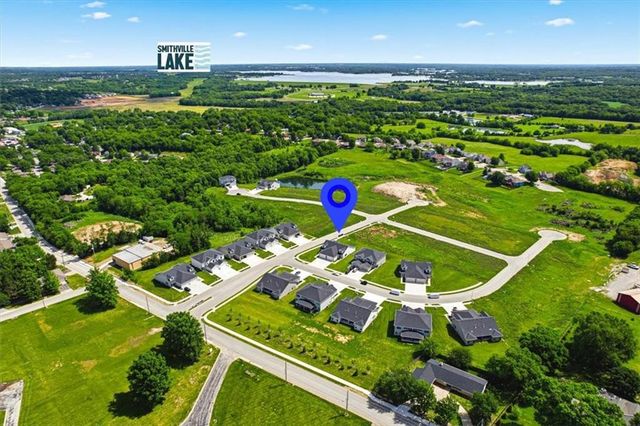 703 Ridge Drive, Smithville, MO 64089